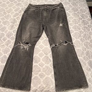 American Eagle Faded Black Distressed Jeans EUC